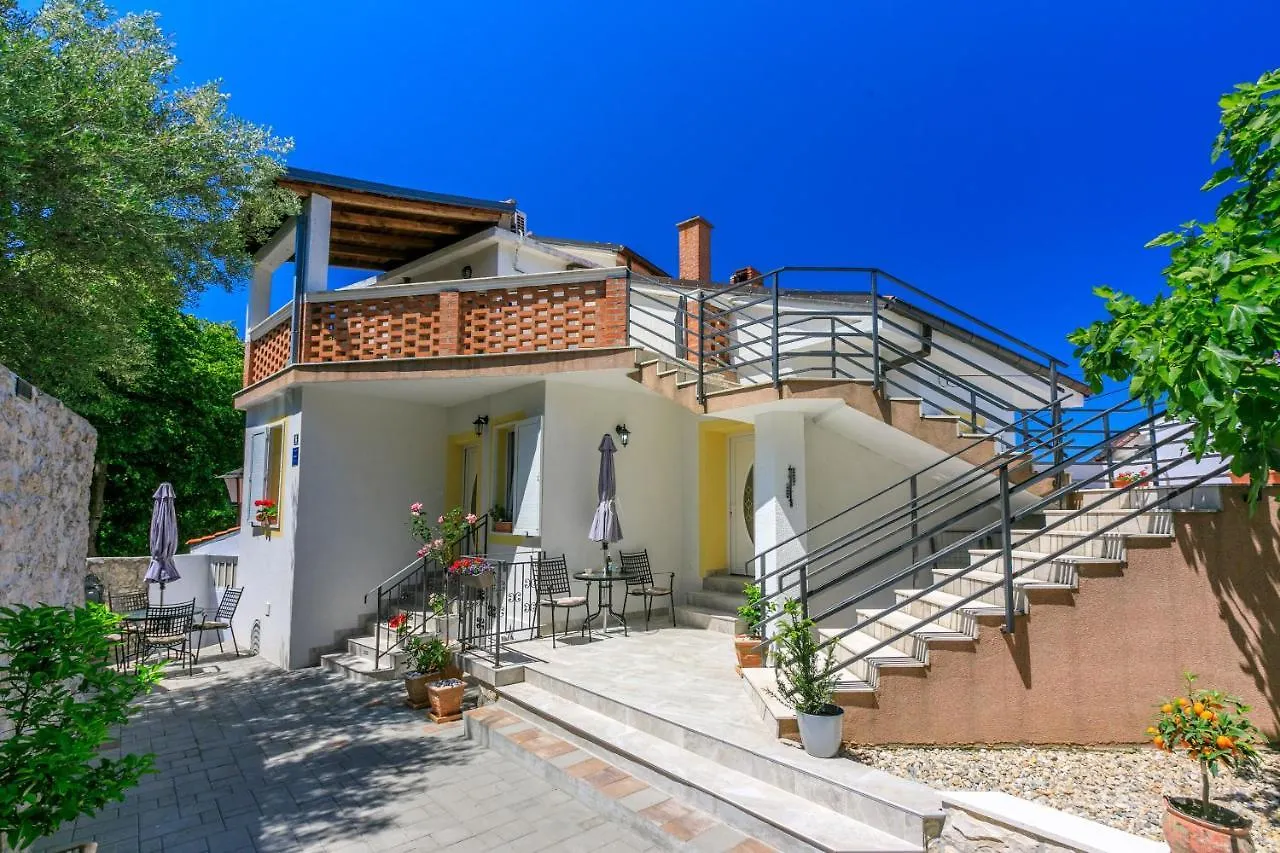 Apartment Danijel Novi Vinodolski