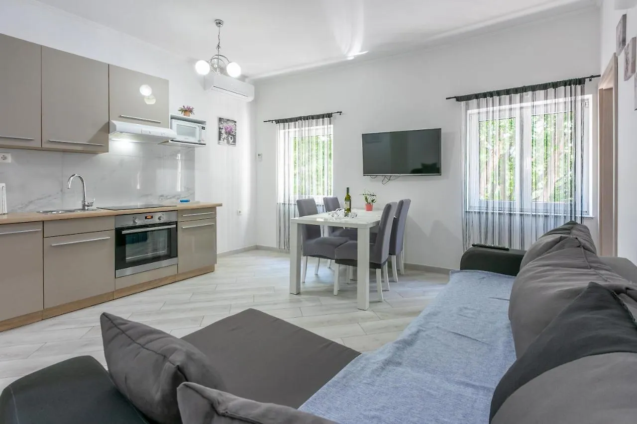 Apartment Danijel Novi Vinodolski