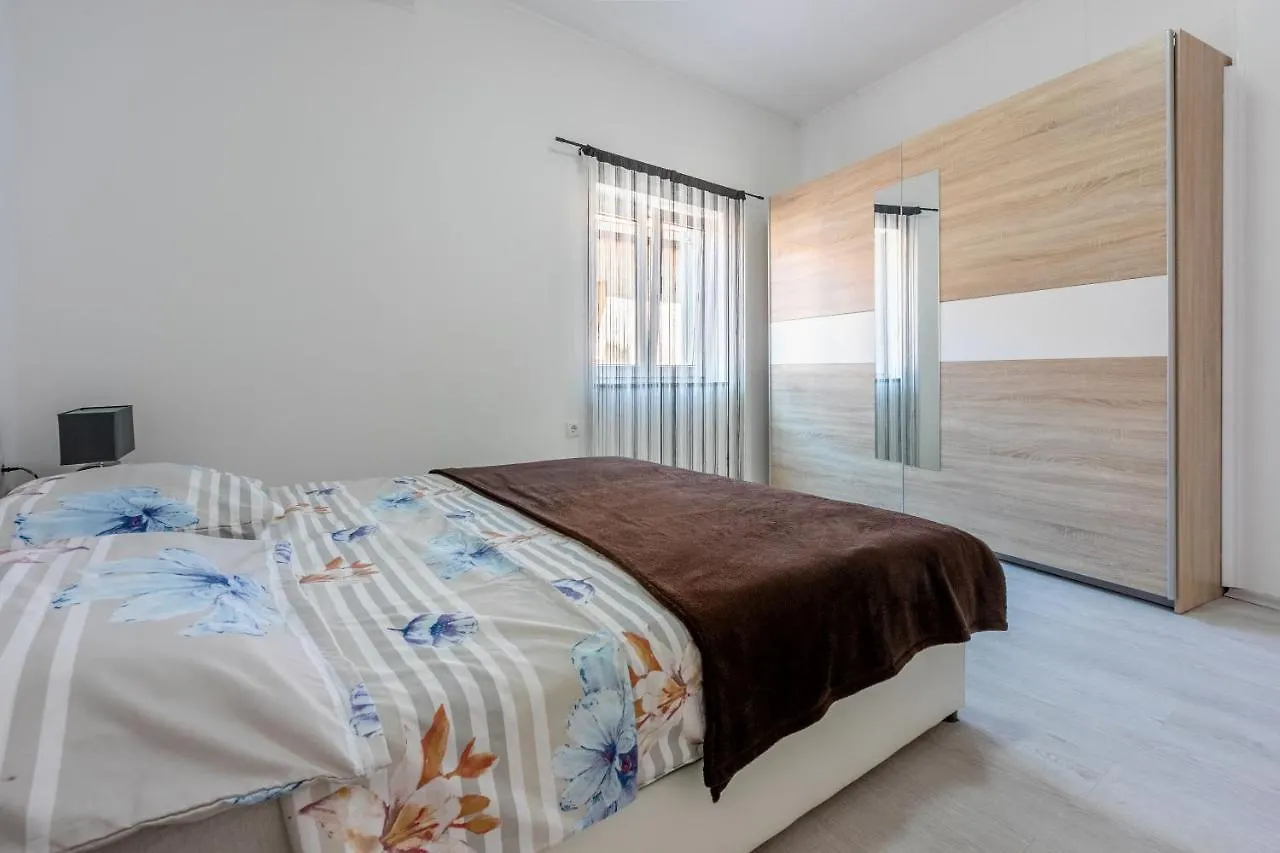 Apartment Danijel Novi Vinodolski