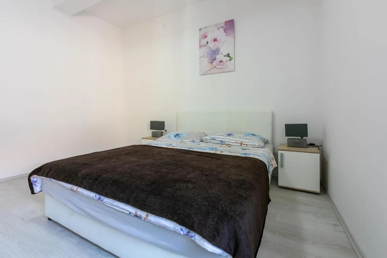 Apartment Danijel Novi Vinodolski 0*,  Croatia